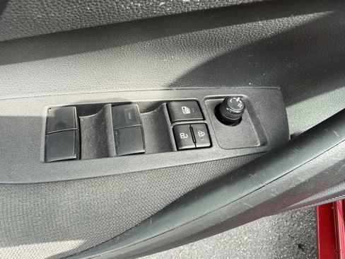 Used 2024 Toyota Corolla LE image 18