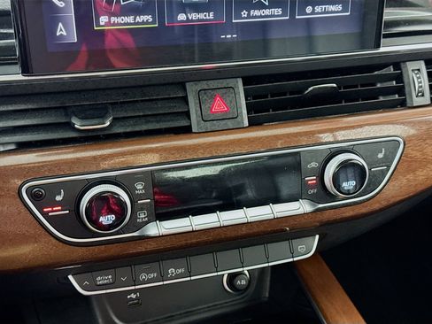 Used 2022 Audi A4 2.0T Premium image 18