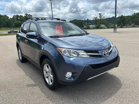 Used 2014 Toyota RAV4 XLE AWD/4WD image 6