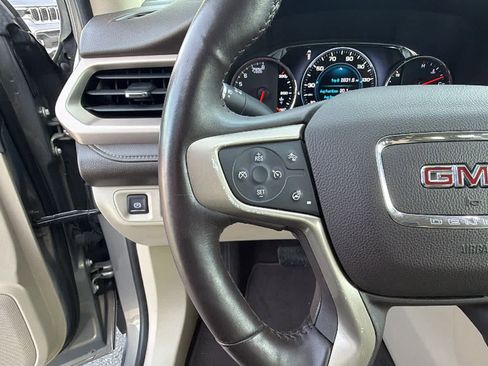 Used 2019 GMC Acadia Denali w/ Technology Package AWD/4WD image 19