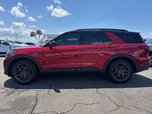Certified 2025 Ford Explorer ST-Line w/ Premium Package RWD image 2
