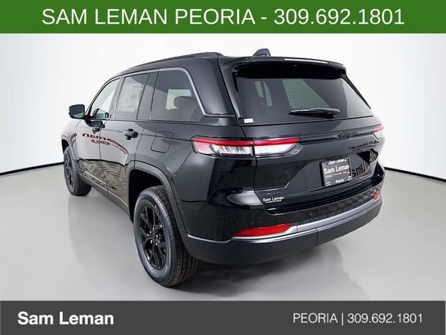 New 2026 Jeep Grand Cherokee Altitude AWD/4WD image 5