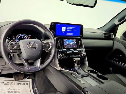 Used 2023 Lexus LX 600 4WD w/ Interior Upgrade Package image 13