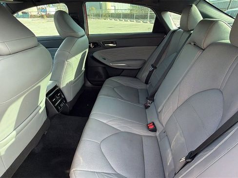 Certified 2021 Toyota Avalon Limited w/ Advanced Safety Package image 24