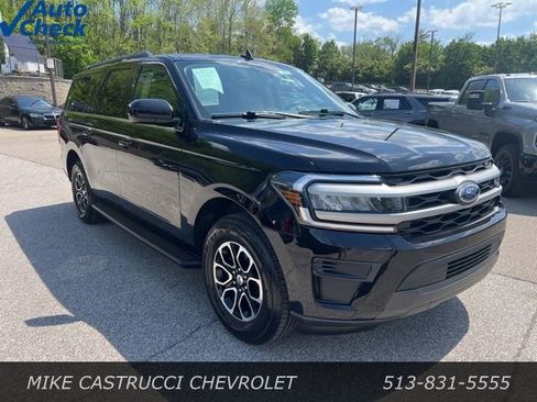 Used 2024 Ford Expedition Max XLT AWD/4WD image 2