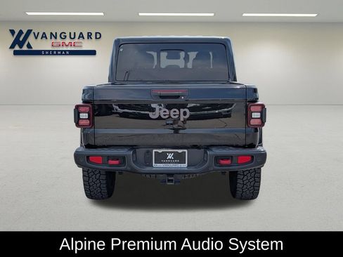 Used 2025 Jeep Gladiator Rubicon AWD/4WD image 6