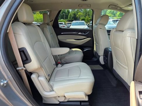 Used 2018 Buick Enclave Premium FWD image 19
