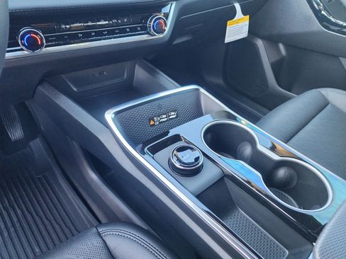 New 2026 Chevrolet Equinox LT w/ Convenience Package II image 34