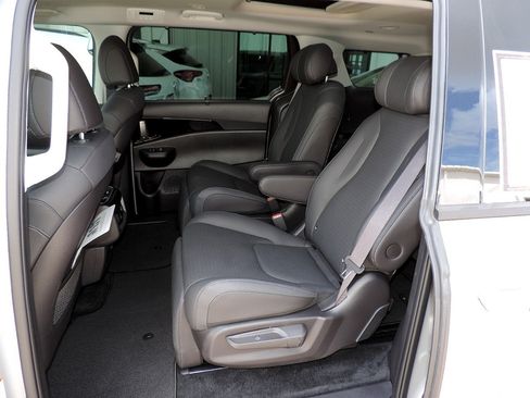Used 2026 Kia Carnival SX Prestige FWD image 15