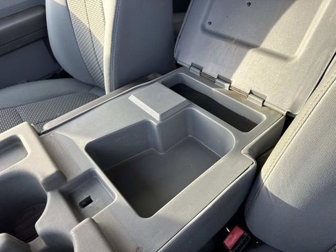 Used 2016 Ford F250 XLT image 32