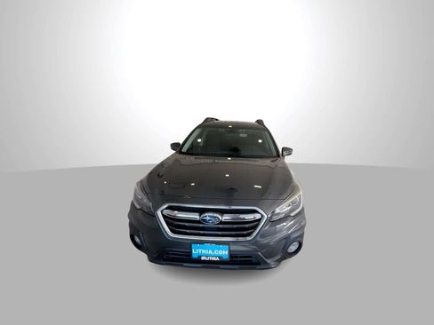 Used 2018 Subaru Outback 2.5i Premium AWD/4WD image 3