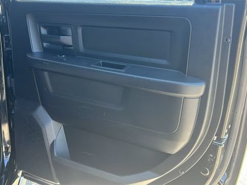 Used 2014 RAM 1500 Express RWD image 12