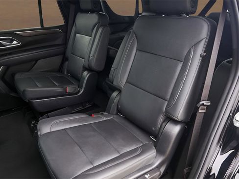 Used 2022 Chevrolet Tahoe LT w/ Luxury Package image 25