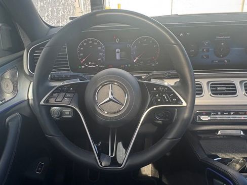 Used 2025 Mercedes-Benz GLE 350 4MATIC image 17