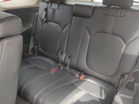 Used 2024 Honda Pilot Touring image 24