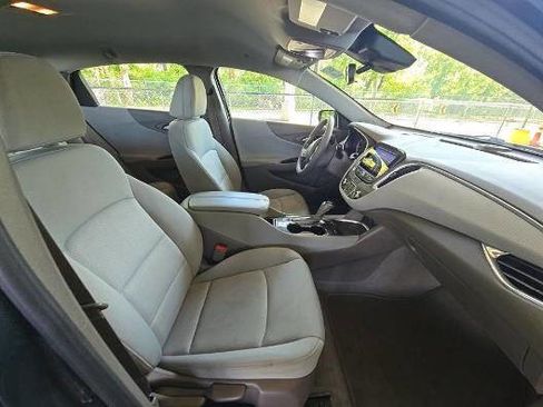 Used 2020 Chevrolet Malibu LT FWD image 7