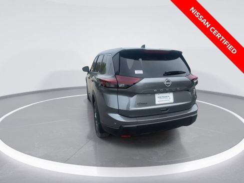 Certified 2025 Nissan Rogue S FWD image 7
