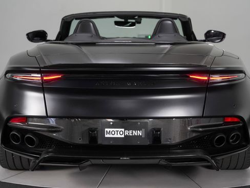 Used 2022 Aston Martin DBS Superleggera Volante RWD image 7