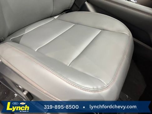 New 2026 Ford Explorer Active w/ Active Comfort Package image 8