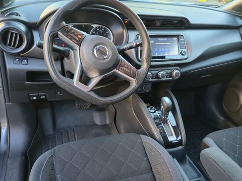 Used 2019 Nissan Kicks S w/ Exterior Package FWD image 5