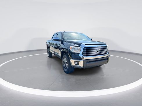 Used 2017 Toyota Tundra Limited image 2