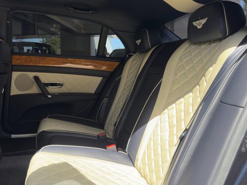 Used 2017 Bentley Flying Spur S V8 AWD/4WD image 9