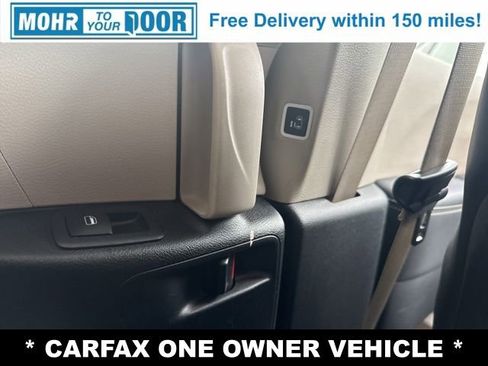 Used 2023 Chrysler Pacifica Touring-L image 23