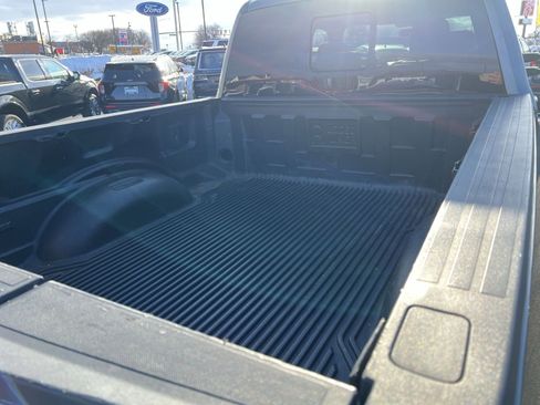 Used 2019 Ford F250 Lariat w/ Chrome Package image 26