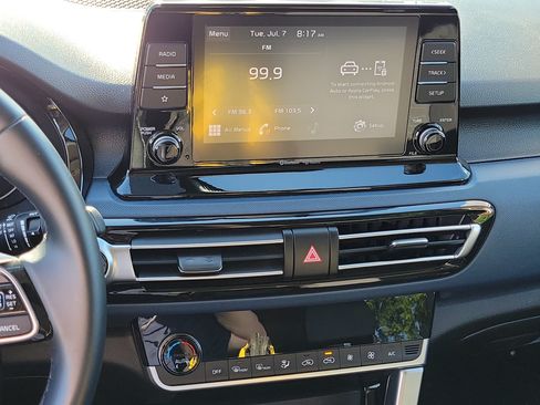 Used 2023 Kia Seltos S FWD image 14
