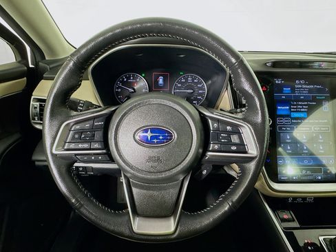 Used 2023 Subaru Outback Limited image 17