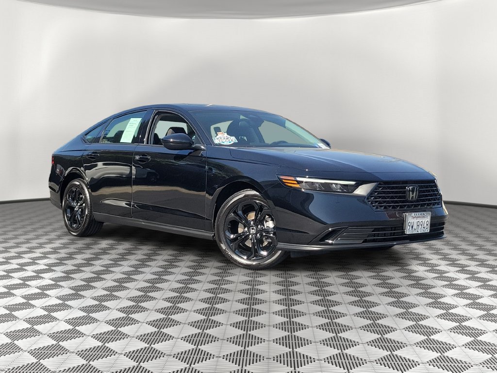 Certified 2025 Honda Accord SE image 2