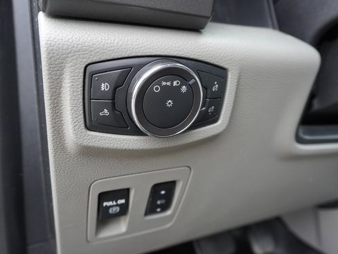 Used 2018 Ford F150 XLT w/ Equipment Group 302A Luxury image 13