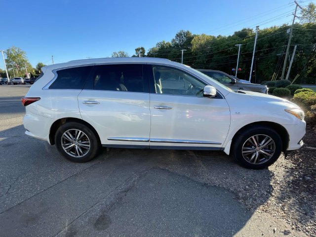 Used 2019 INFINITI QX60 Luxe w/ Essential Package AWD/4WD image 8