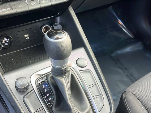 Used 2023 Hyundai Kona SEL image 17