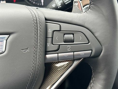 New 2025 Cadillac XT6 Sport w/ Platinum Package image 15