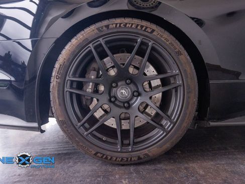 Used 2016 Ford Mustang Shelby GT350 w/ Track Package RWD image 34