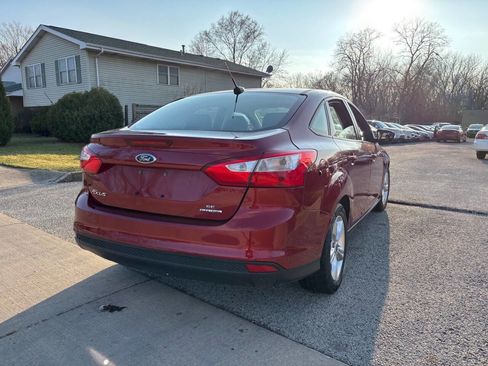 Used 2014 Ford Focus SE w/ SE Winter Package image 10