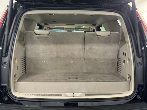 Used 2020 Cadillac Escalade Luxury image 33