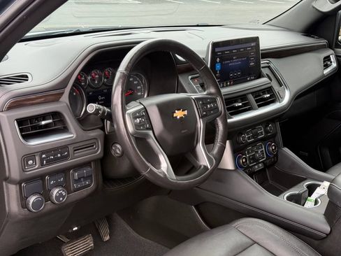 Used 2021 Chevrolet Tahoe LT w/ LT Signature Package RWD image 10