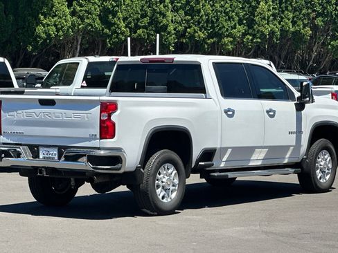Used 2022 Chevrolet Silverado 3500 LTZ w/ LTZ Plus Package AWD/4WD image 4