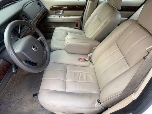 Used 2009 Mercury Grand Marquis LS RWD image 14