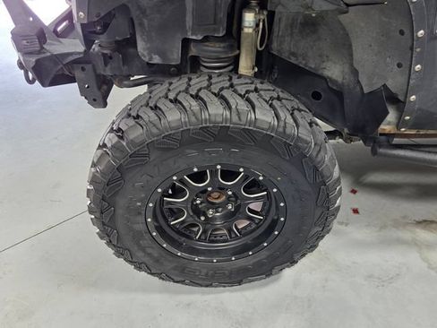 Used 2014 Jeep Wrangler Unlimited Rubicon w/ Max Tow Package AWD/4WD image 16