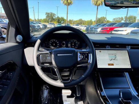 New 2026 Land Rover Range Rover Evoque Dynamic SE image 15