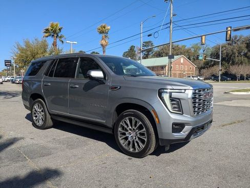 New 2026 GMC Yukon Denali w/ Sun & Power Step Package image 3