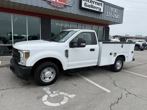 Used 2019 Ford F250 XL w/ Power Equipment Group RWD image 1