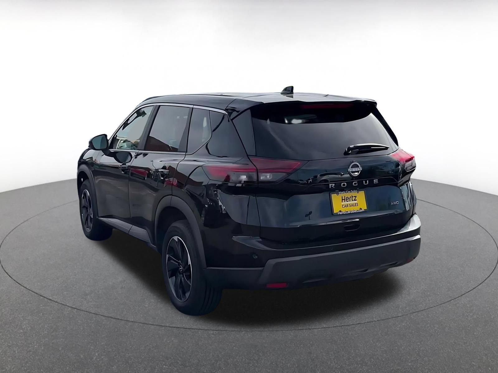Used 2025 Nissan Rogue SV AWD/4WD image 10