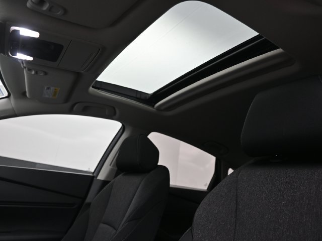 Used 2025 Honda Accord SE image 15