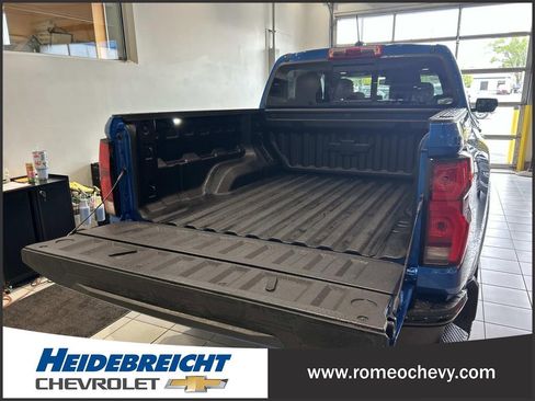 Used 2024 Chevrolet Colorado Z71 w/ Z71 Convenience Package 2 AWD/4WD image 15