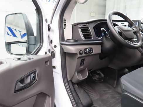 Used 2023 Ford Transit 250 Low Roof AWD w/ Exterior Upgrade Package image 41