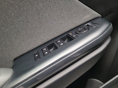 Used 2025 Kia K4 EX FWD image 27